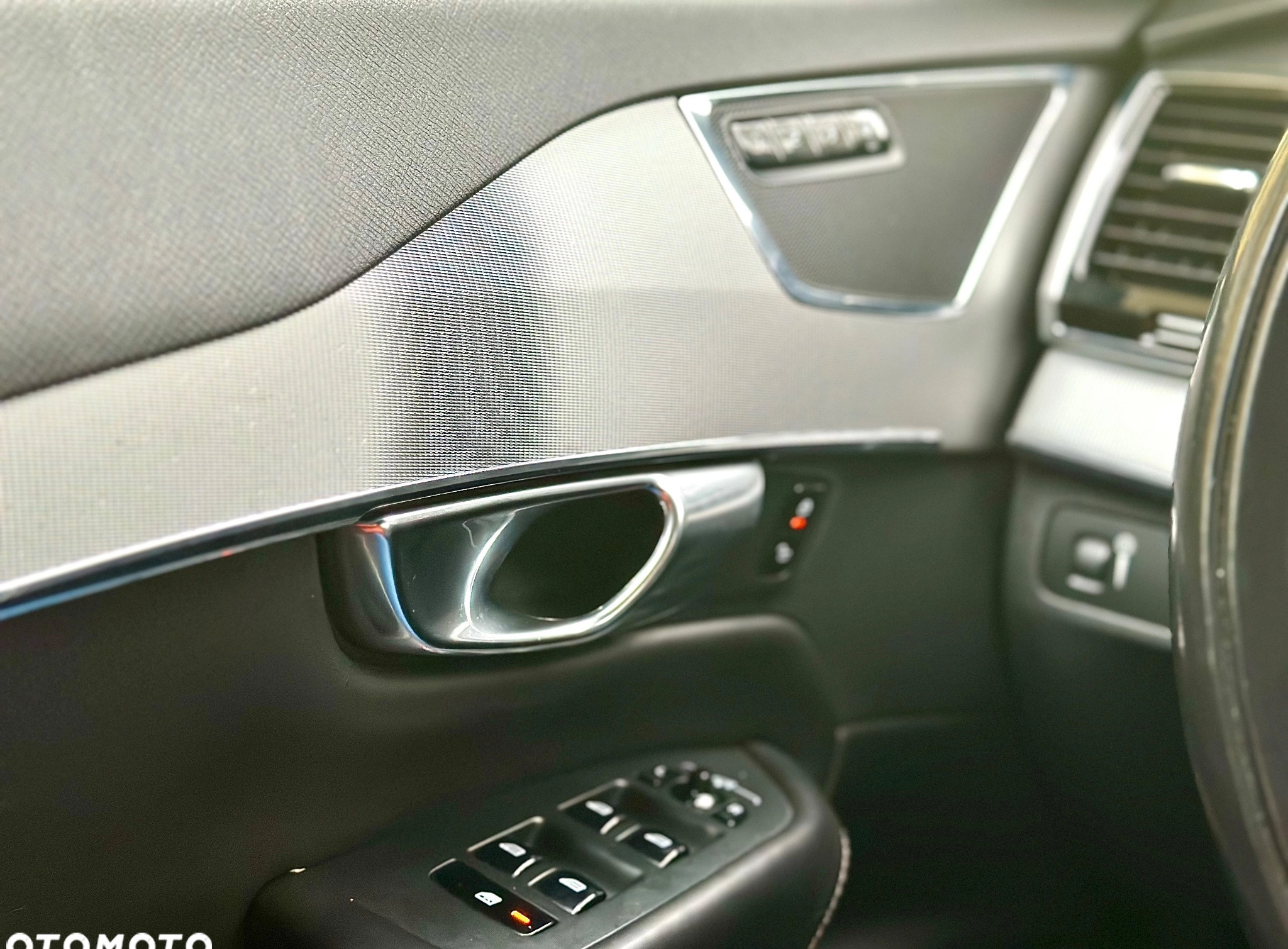 Volvo XC 90 cena 119000 przebieg: 275000, rok produkcji 2016 z Lipiany małe 121
